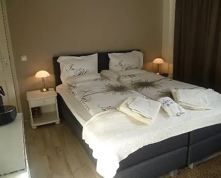 Anneke's Bed & Breakfast